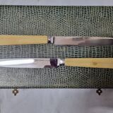 12 bakelite meat knives, 1970