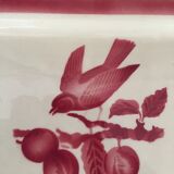 Cake dish bird pattern on its branch in red and white tones