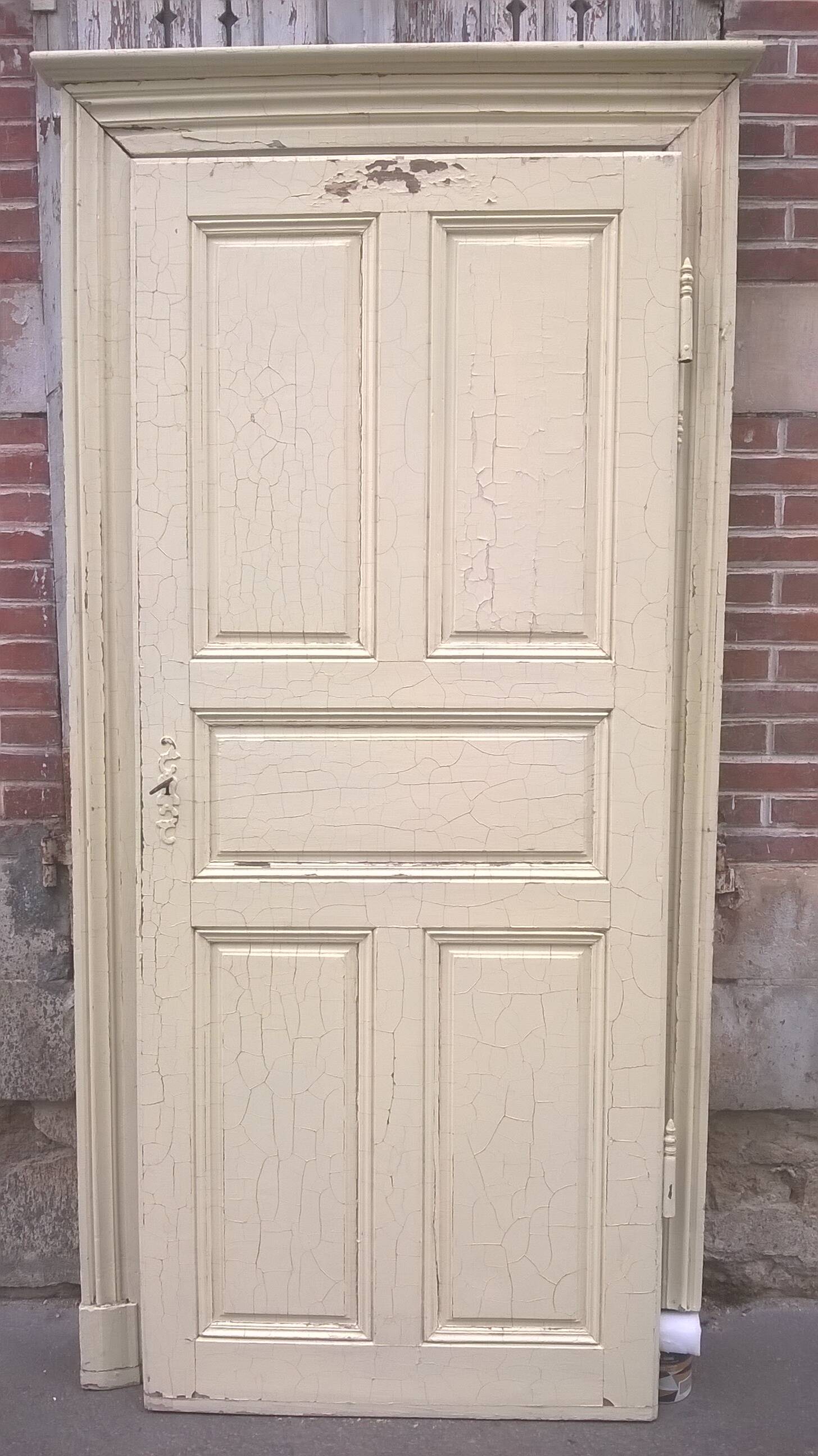 Porte mouluré avec cadre xix eme