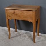 Dough table in walnut and pear wood, Louis XV – XVIII century.