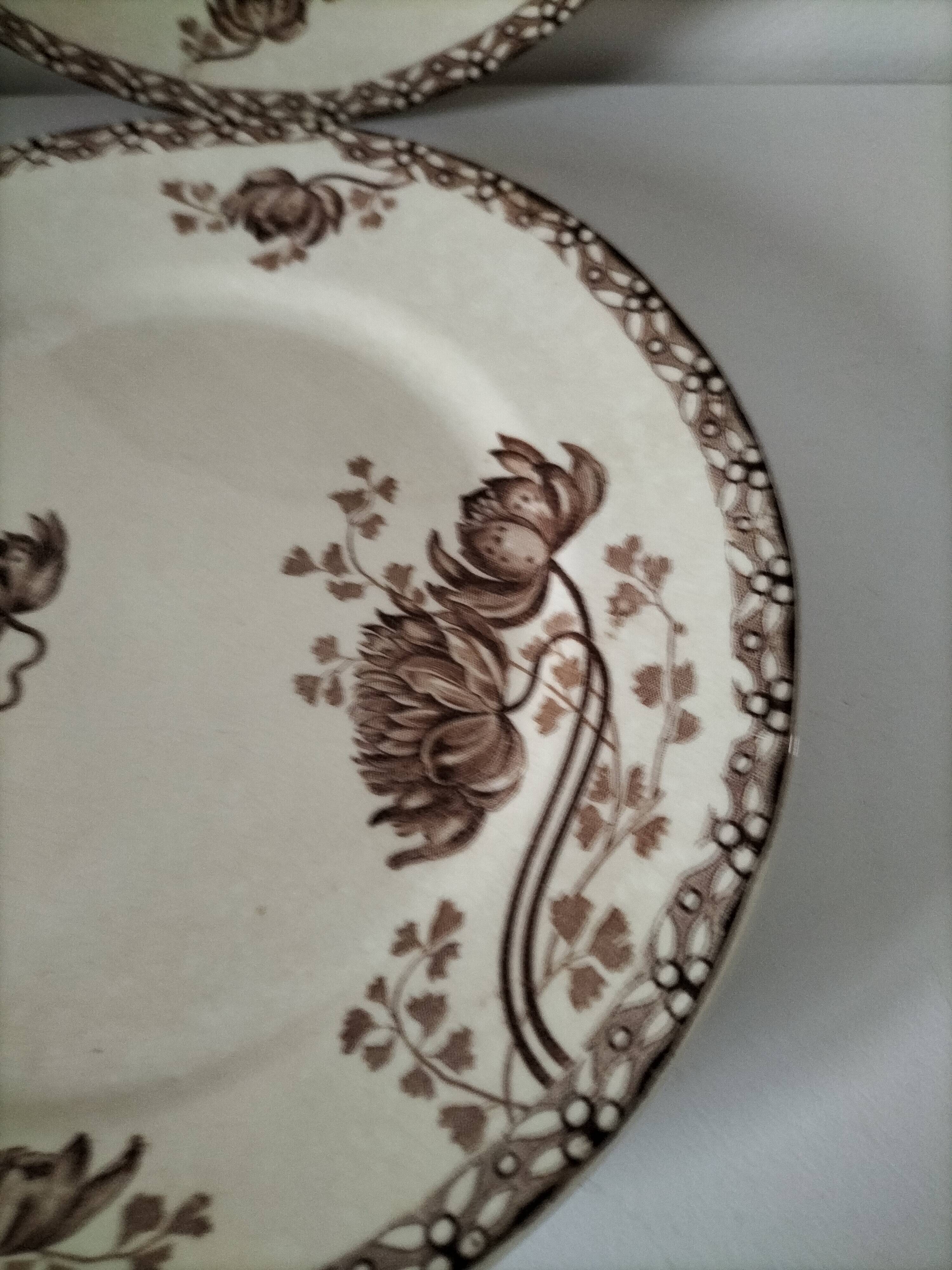 Set of 4 Sarreguemines plates, Royat model, 19th century, early 20th century