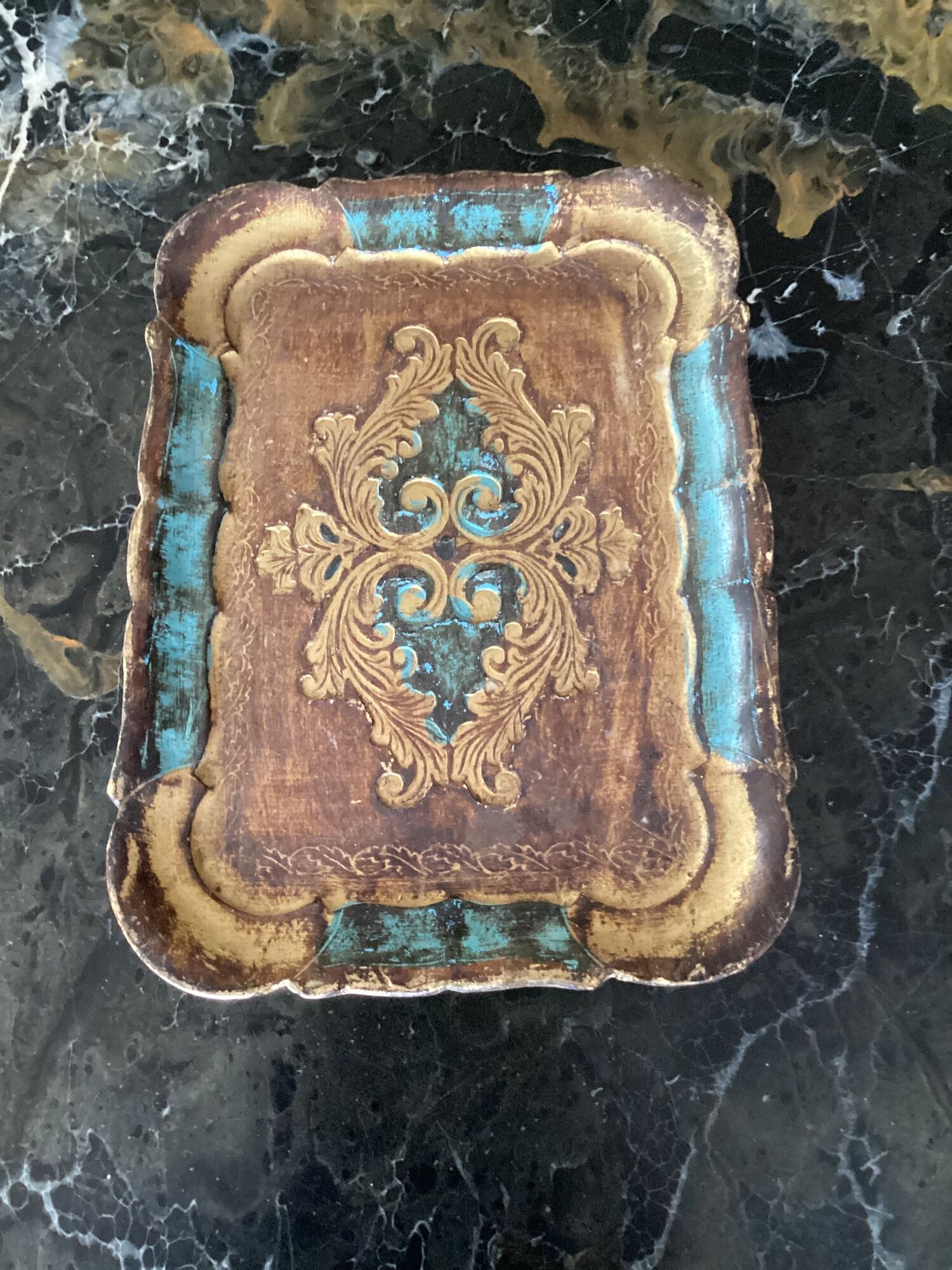 Florentine top wood painted vintage