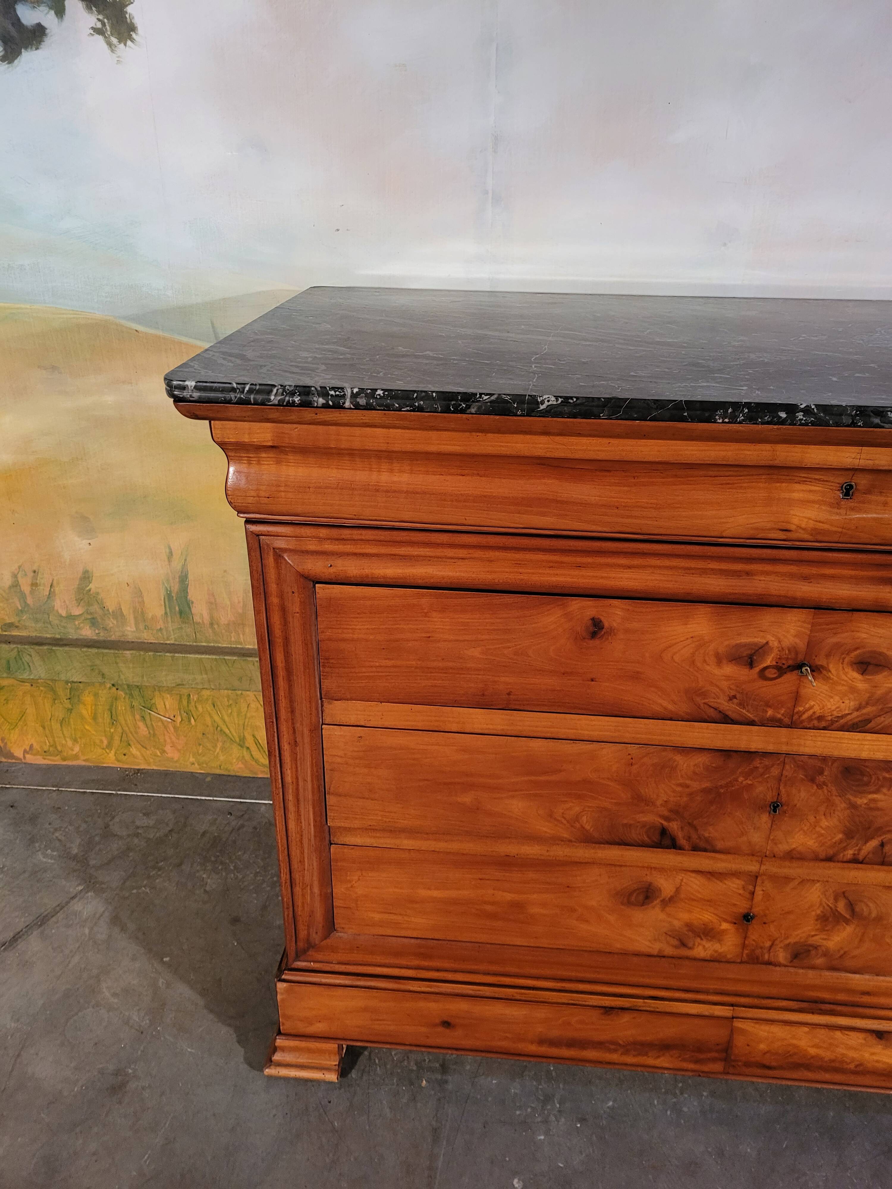 Commode époque Louis Philippe en merisier massif
