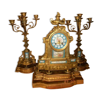 Garniture horloge+flambeaux bronze + decor porcelaine vieux paris