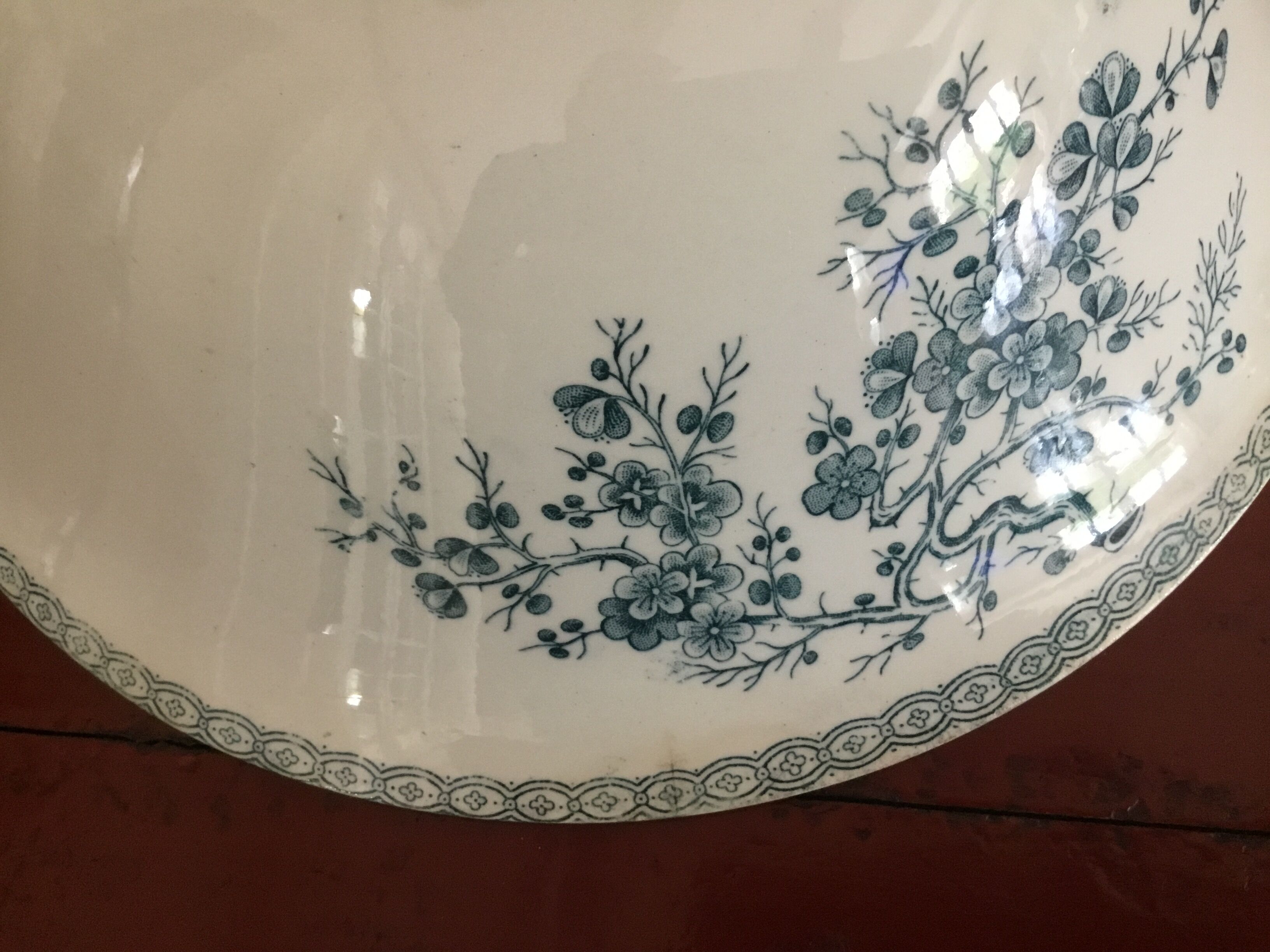 Gien's earthenware salad