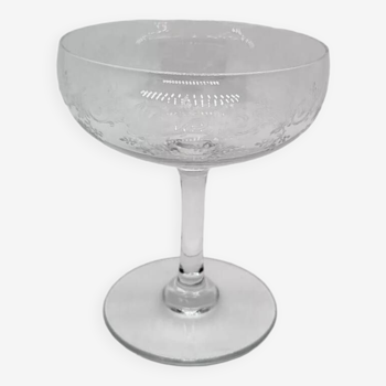 Coupe a champagne en cristal gravé