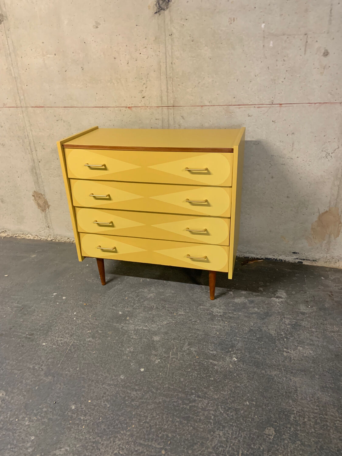 Commode vintage