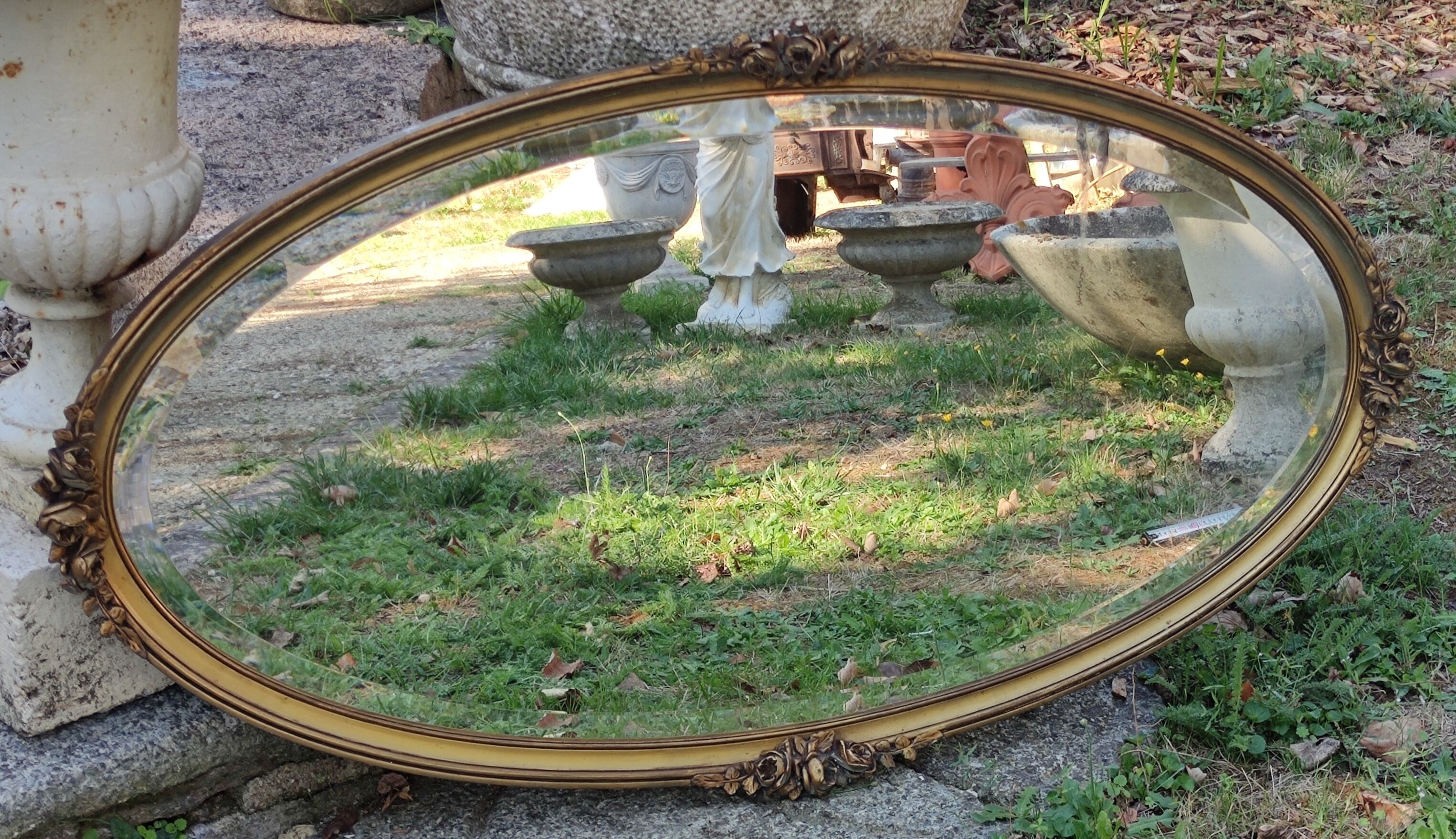 Ancien miroir ovale décor floral
