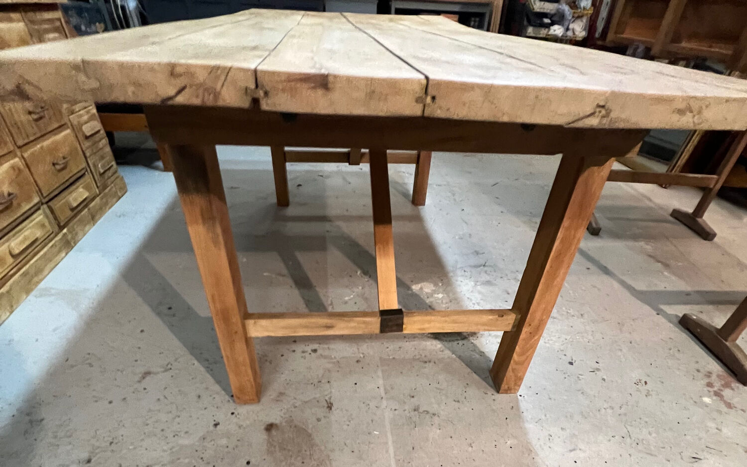 Old workshop table in elm