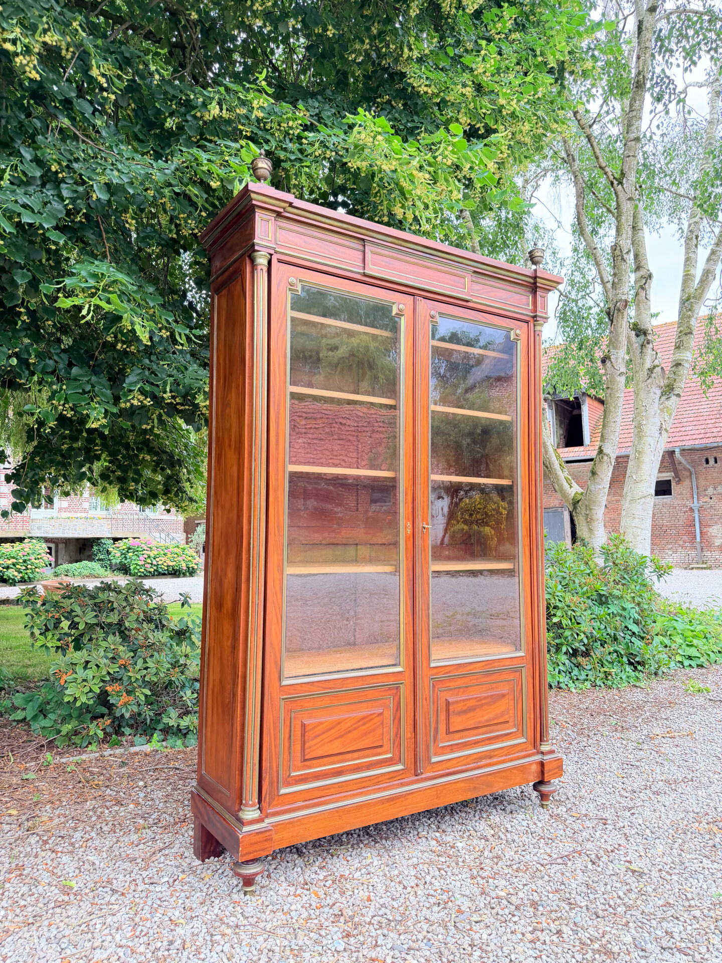 BIBLIOTHÈQUE VITRINE EN ACAJOU DE STYLE LOUIS XVI XIX EME SIÈCLE