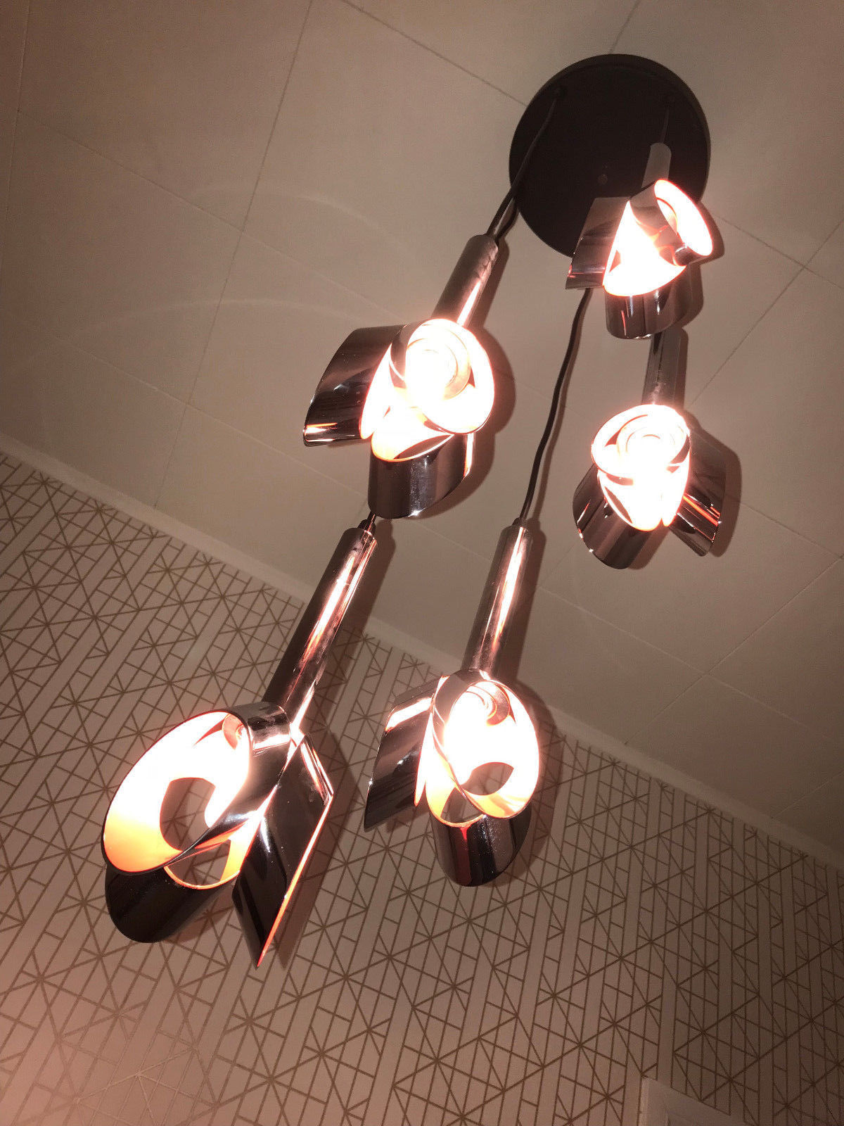 Suspension cascade de tulipe Raak vintage orange et chrome