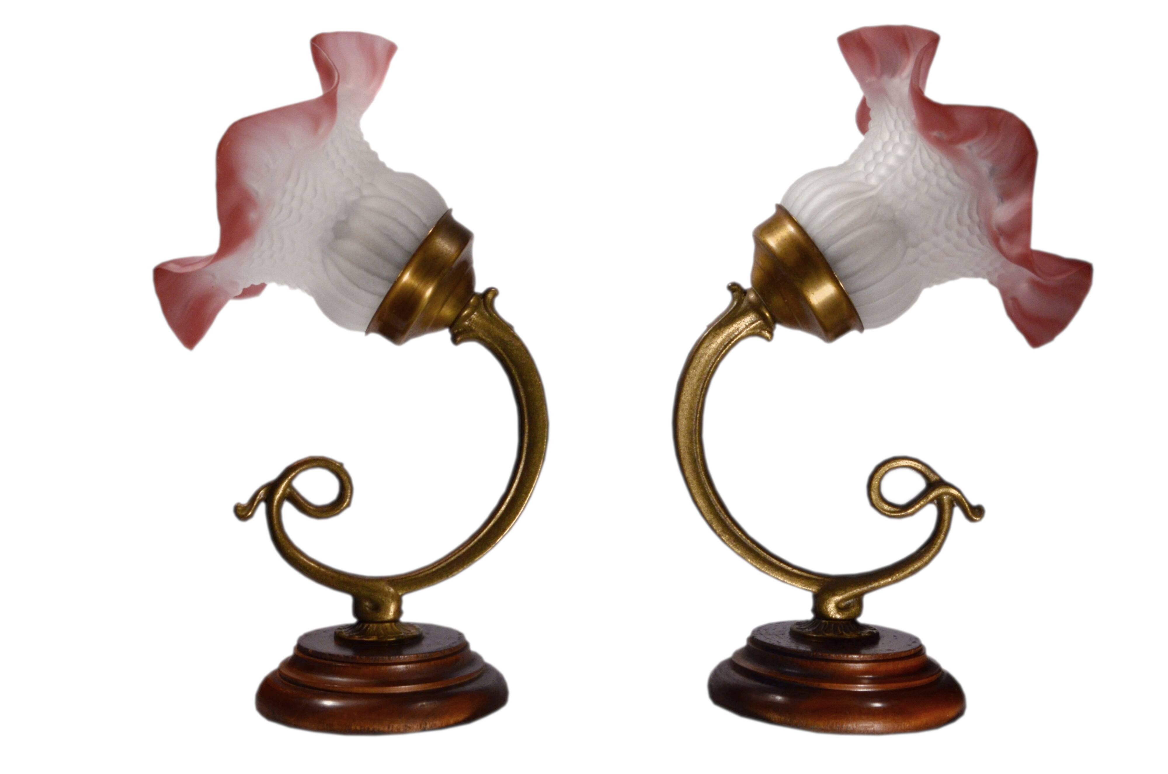 Set of 2 tulip-shaped wall lights in glass, wood, and bronze, art deco style.
