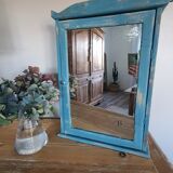 Armoire de pharmacie