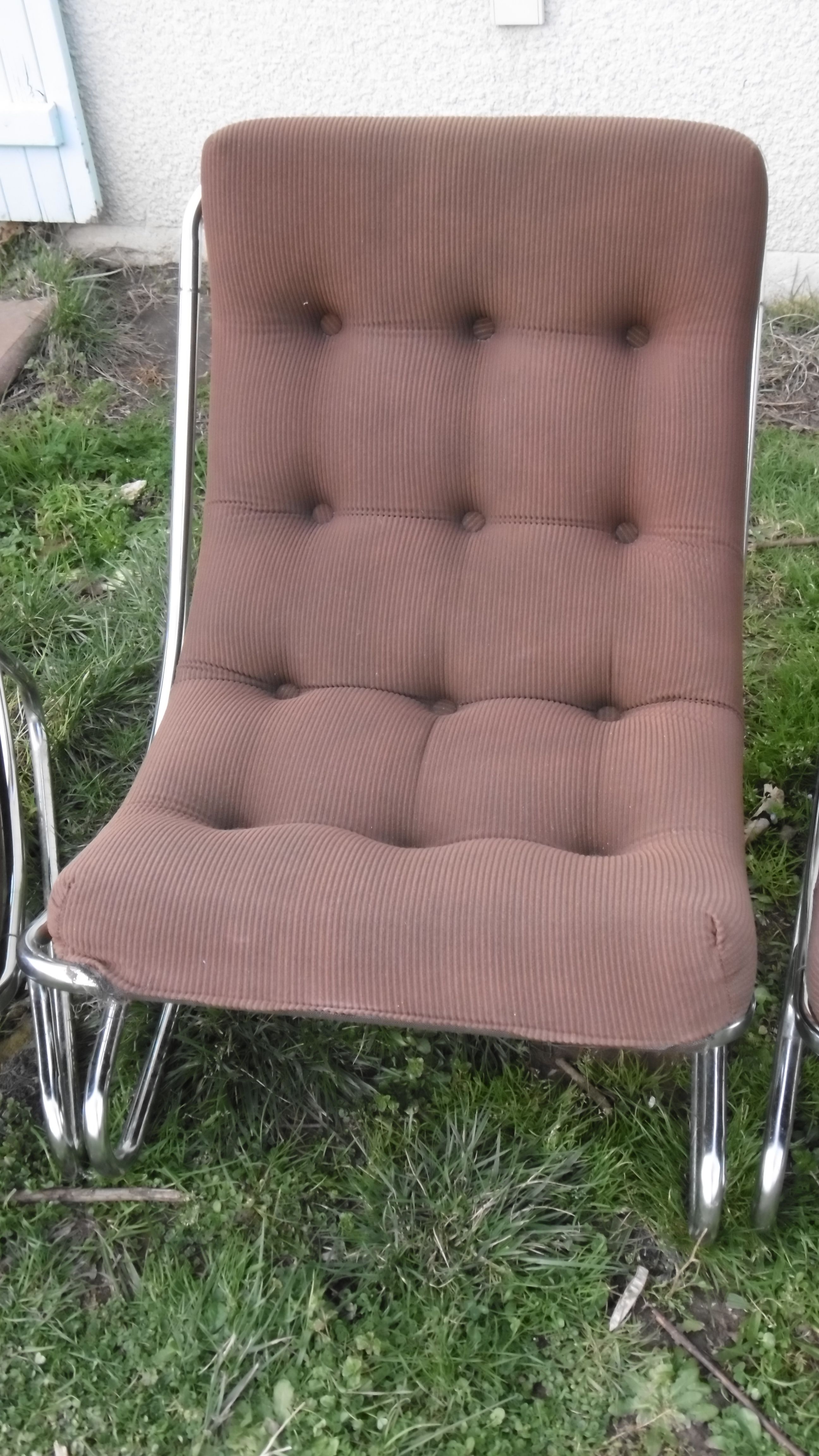 Chair tubular in Brown velvet of the 1970s