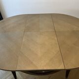 Roche bobois round dining table