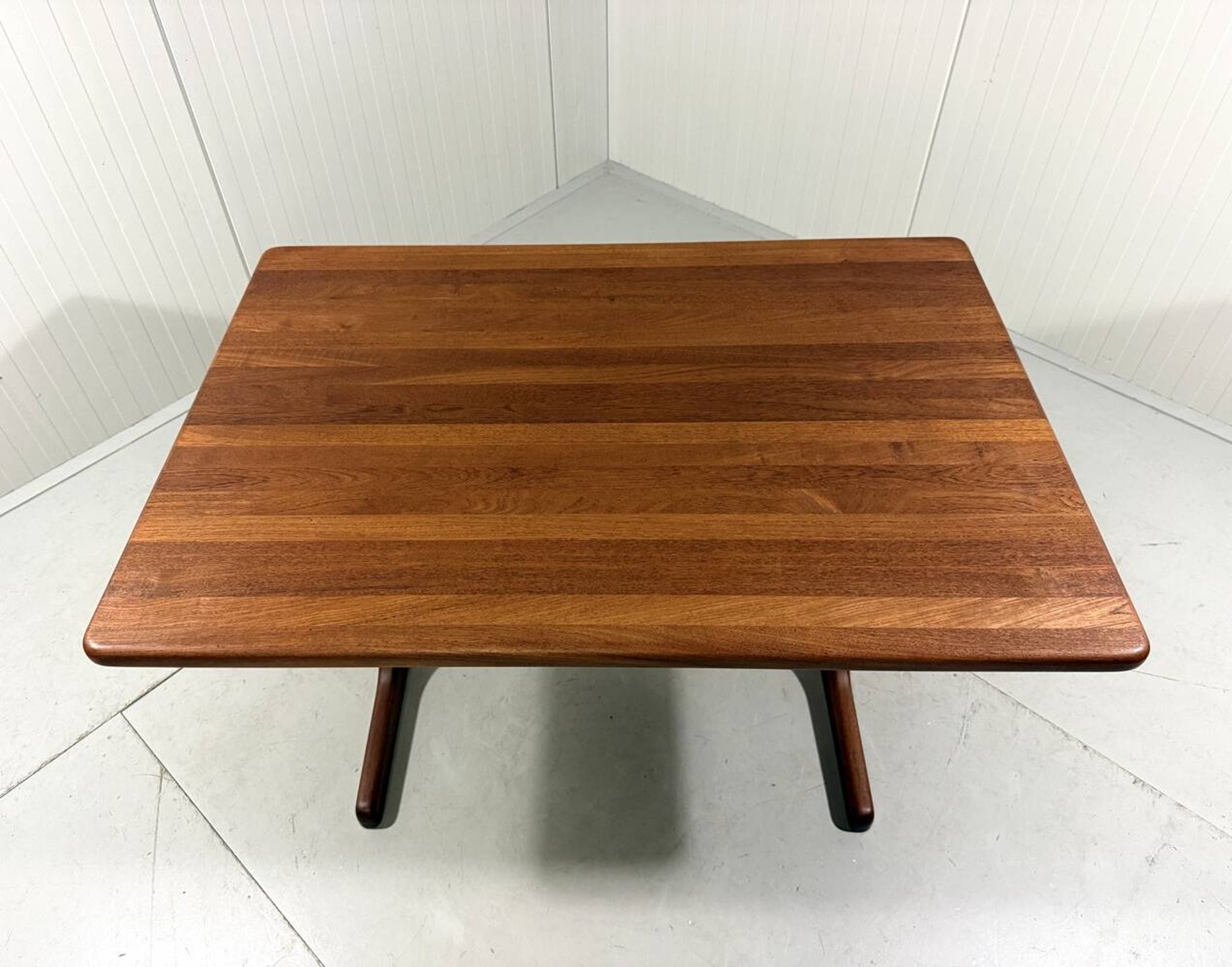 Table à manger en teck massif Danemark années 1970