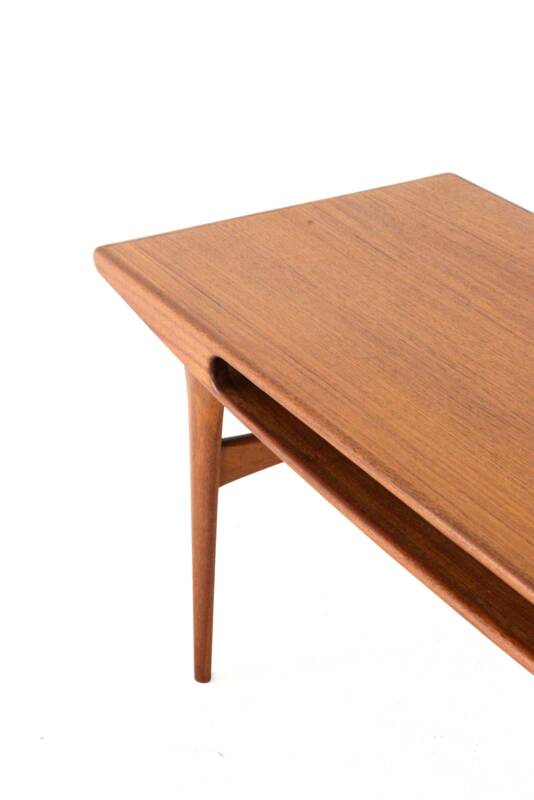 Table basse 'Smile' - design danois - milieu du siècle moderne - restaurée