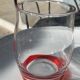 2 verres à fond rouge