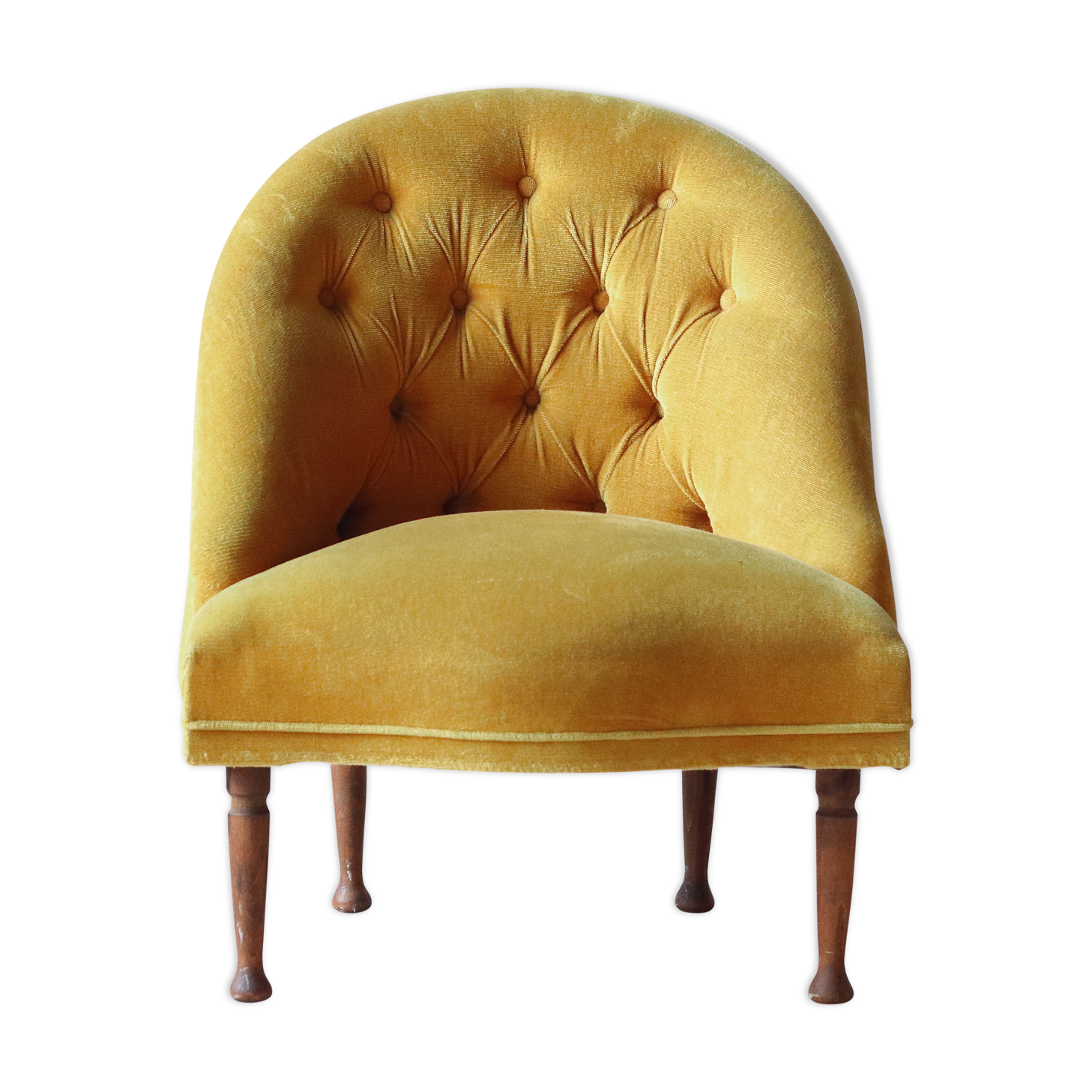 Mustard yellow velvet padded toad chair
