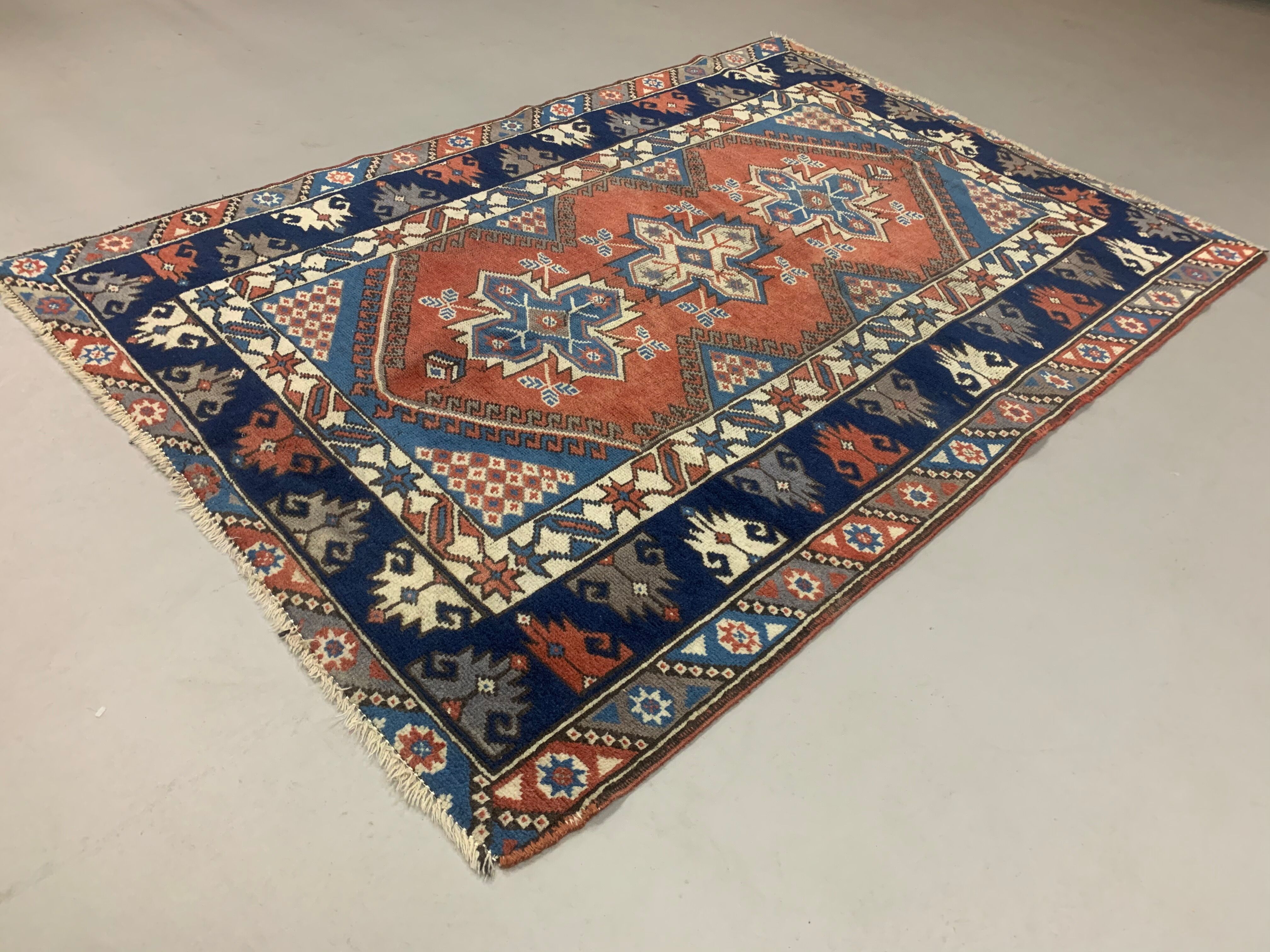 Turkish tribal rug veg dye 175x118 cm