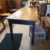 Farm table