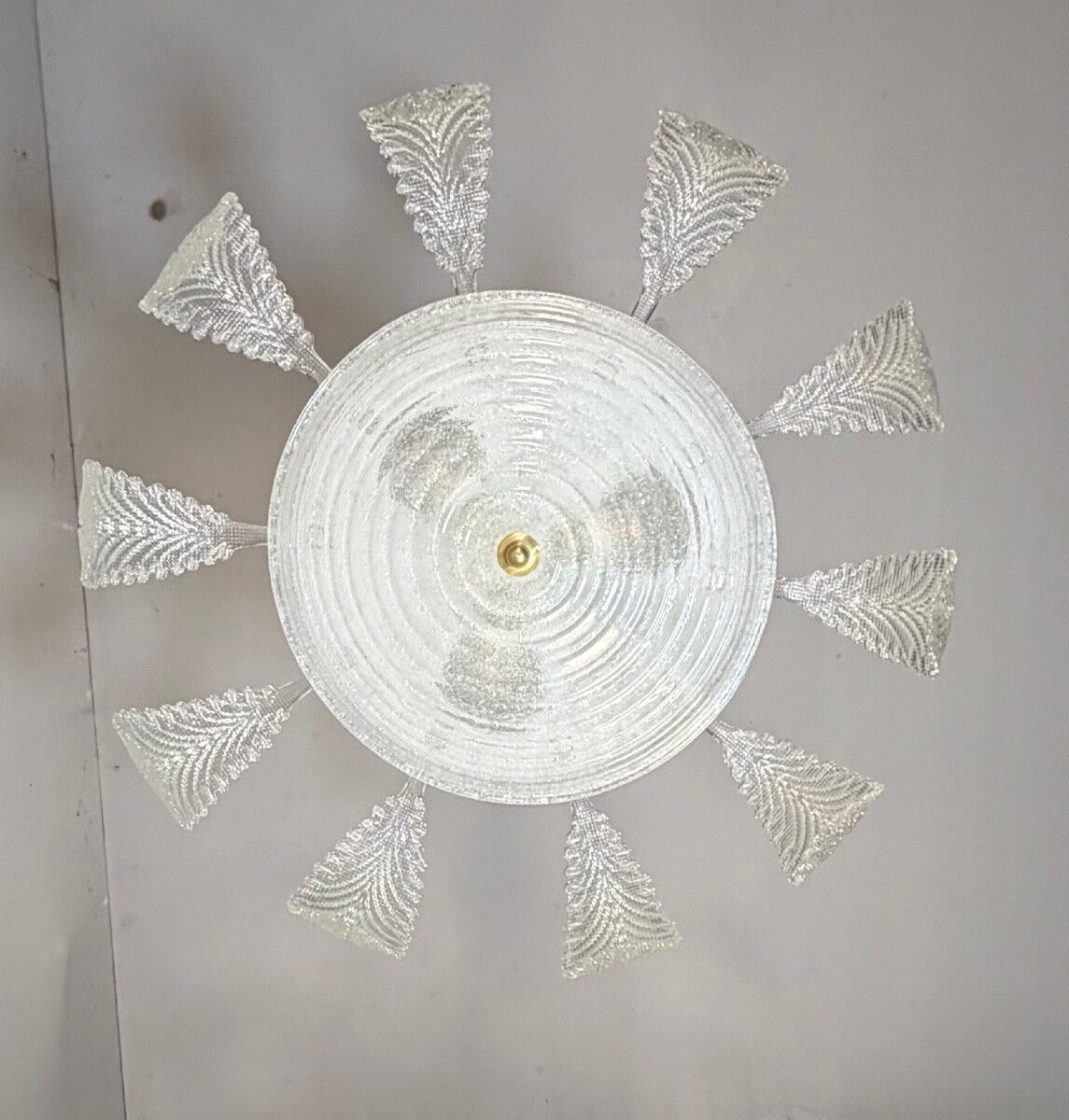 Venetian Art Deco chandelier made of Murano glass circa 1930