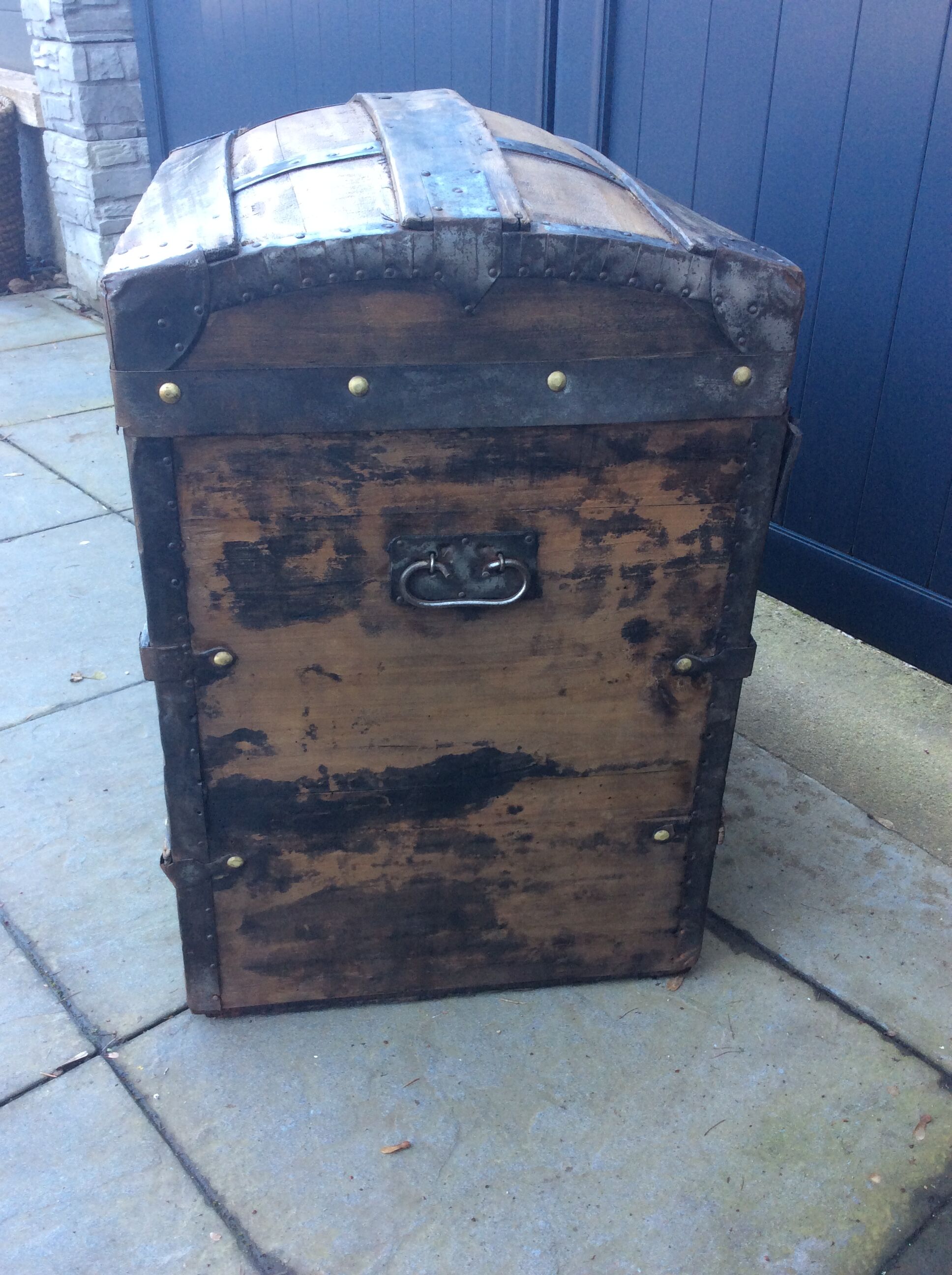 Storage trunk 19 th
