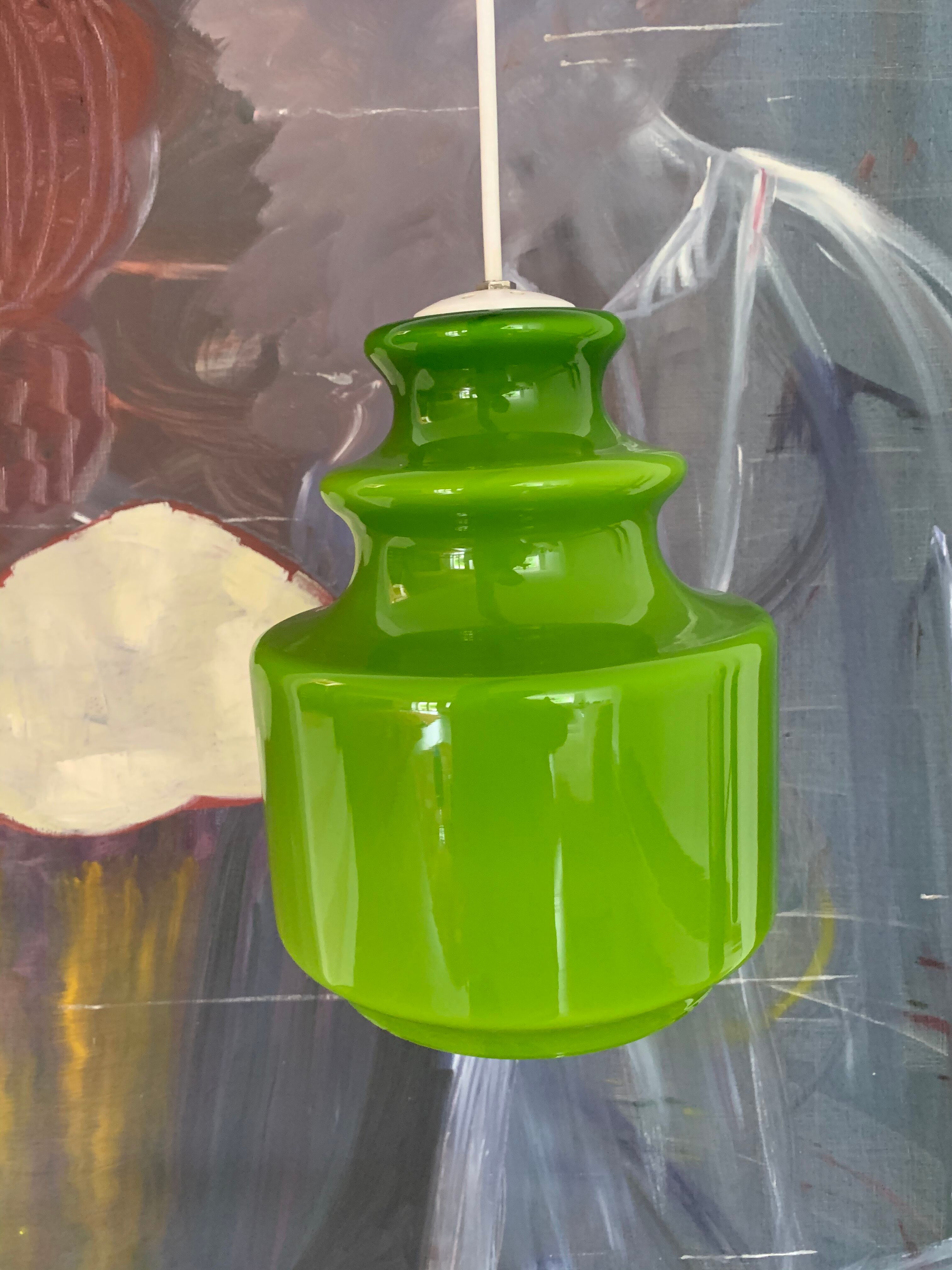 Vintage opaline suspension