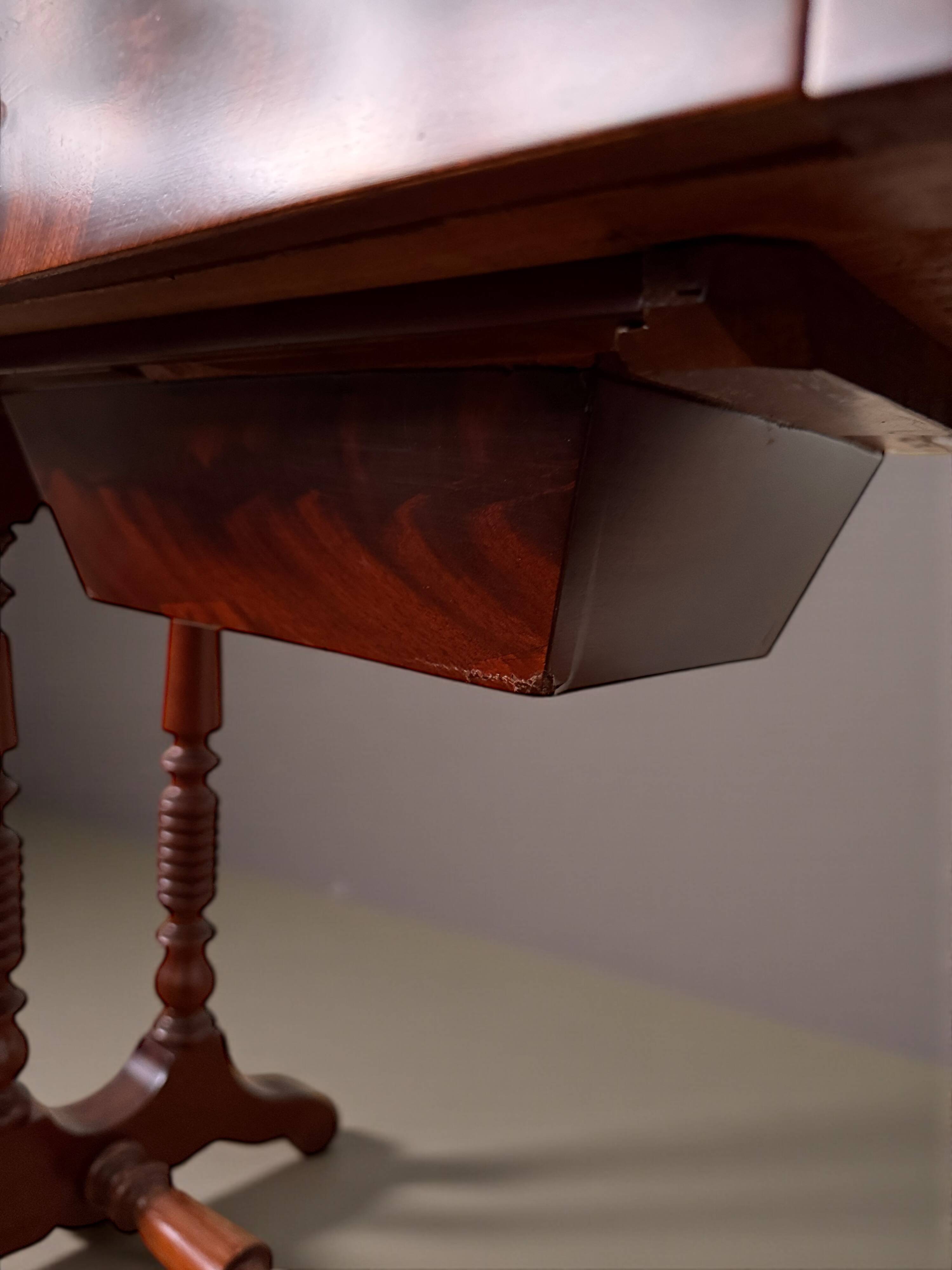 Louis-Philippe 19th century mahogany dressing table/work table with mirror and drawer
