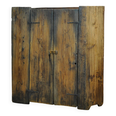 Armoire de cuisine en chêne, vers 1820