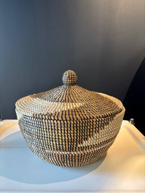 Moroccan spirit basket