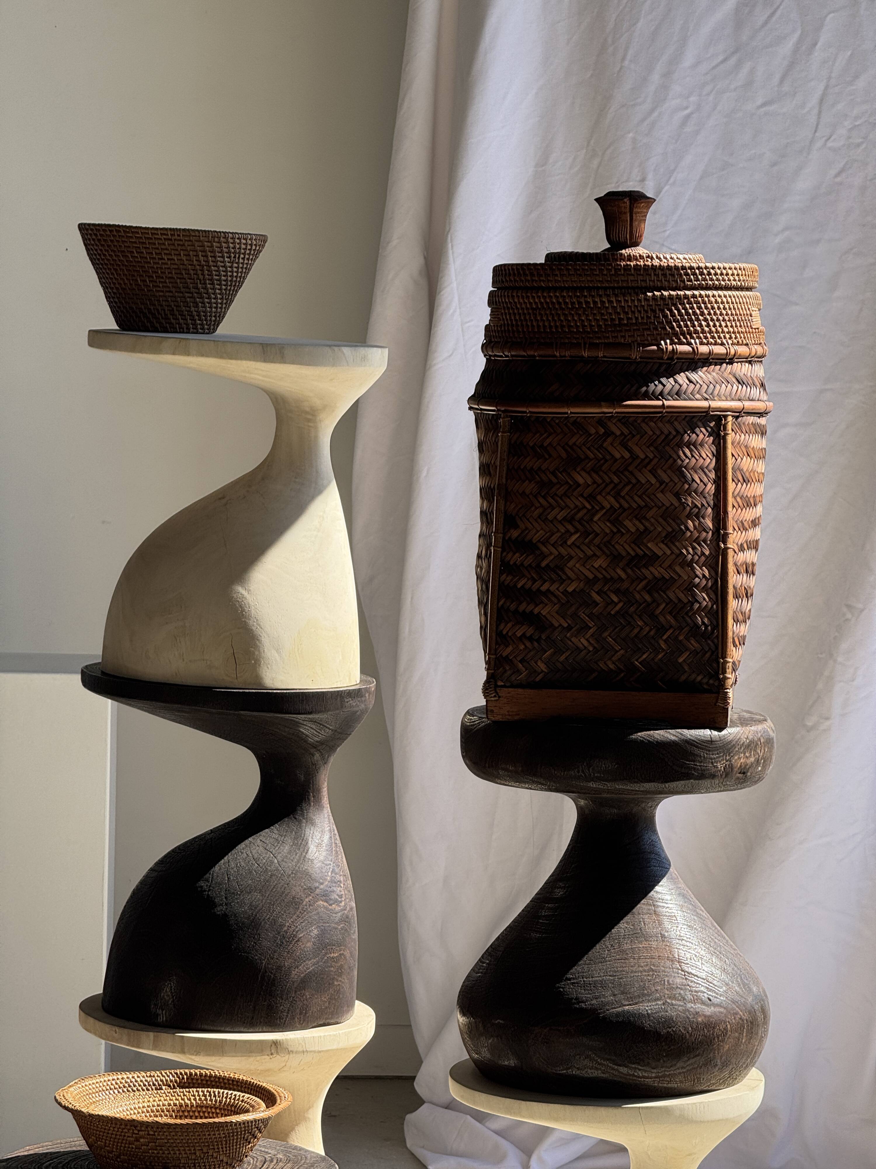 Pawn Brown - Stool, side table in the shape of a brown pawn.