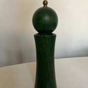 Produit Uzès Poivrier en bois teinté 1970