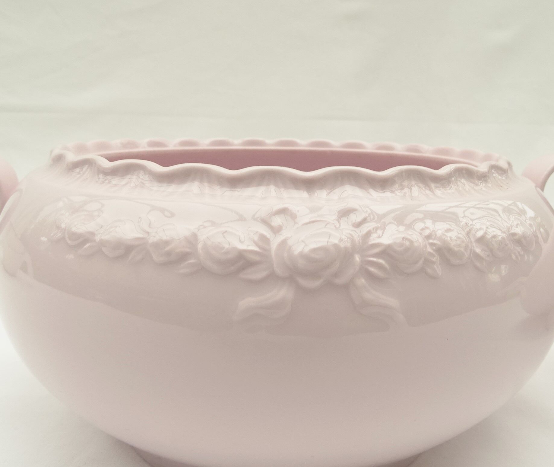 Porcelain tureen