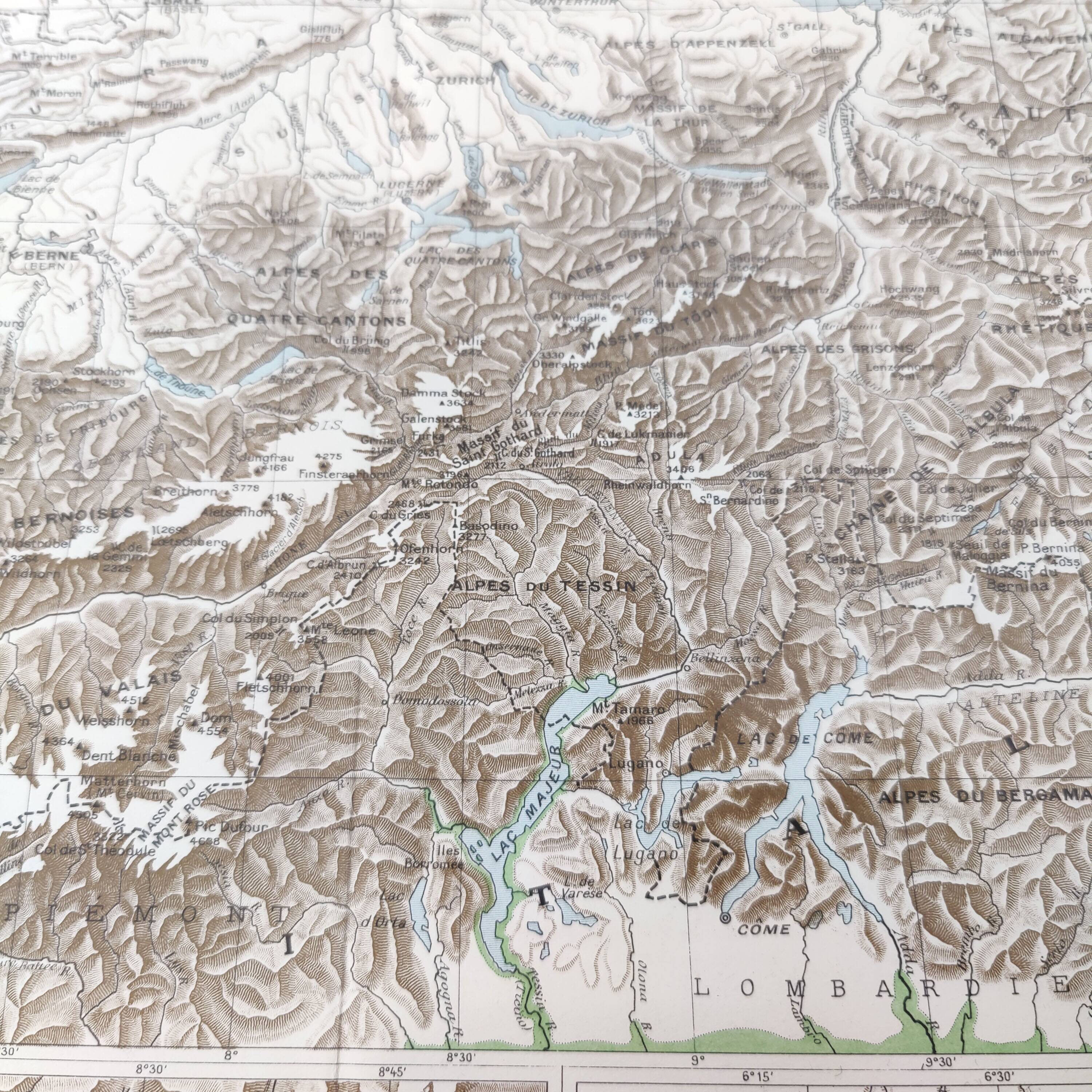 Vintage map of Switzerland 43x43cm from 1950