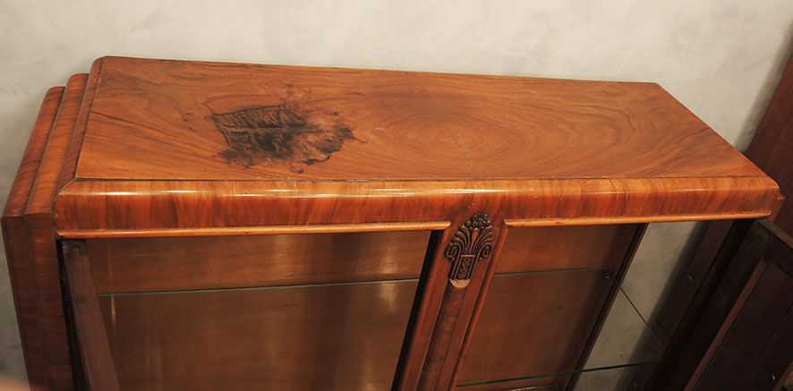 Old art deco 2-door showcase