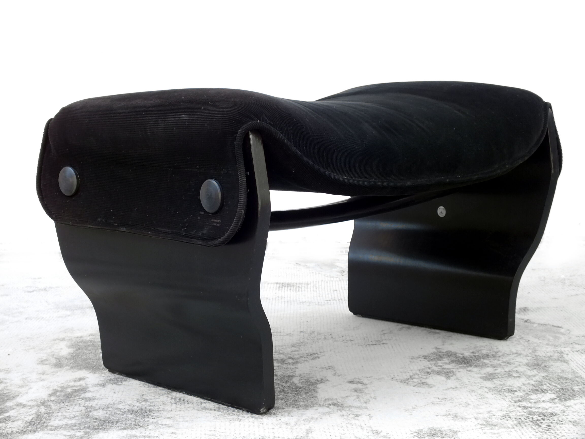 Osvaldo Borsani design, armchair ottoman Canada Tecno years 65