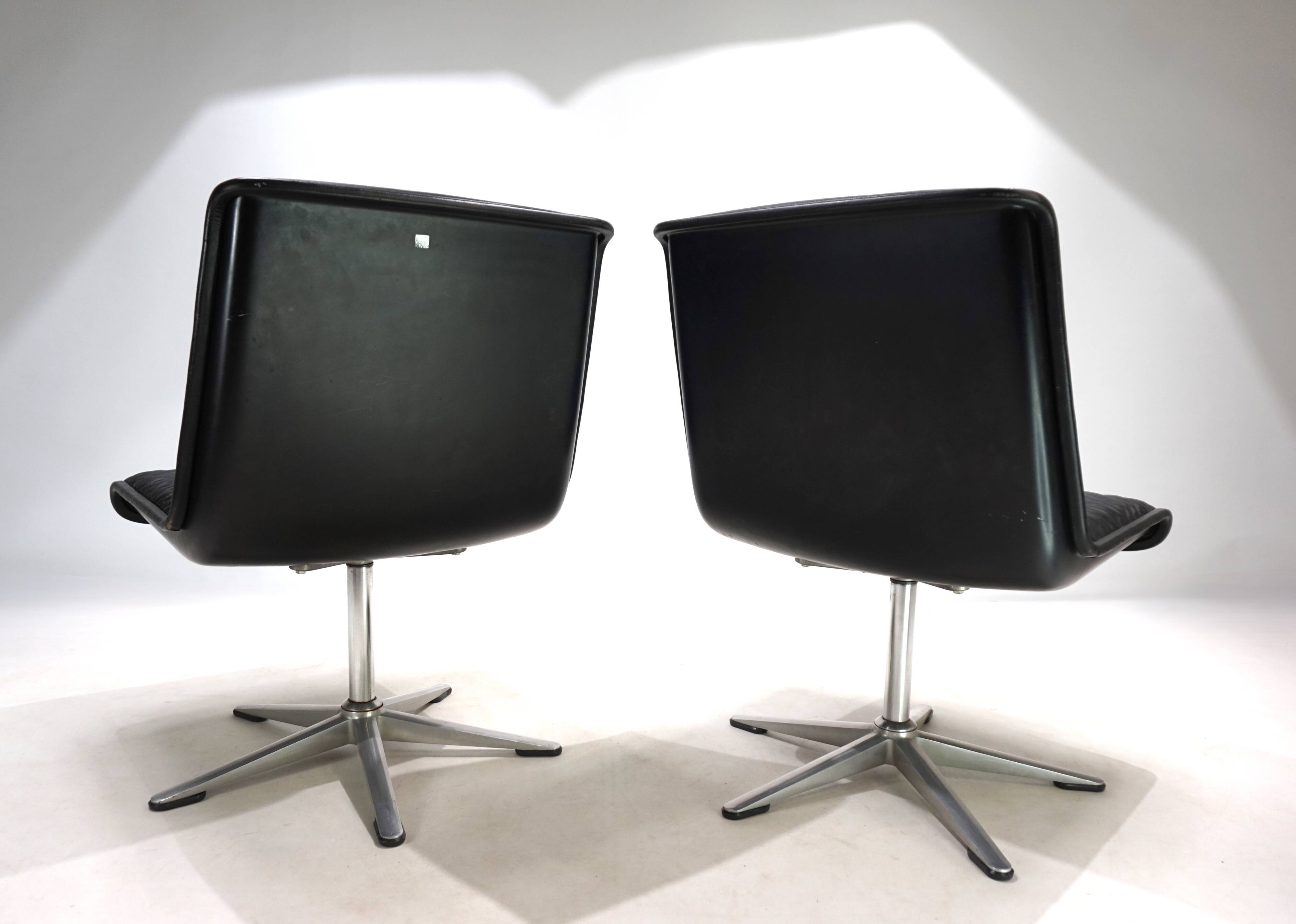 Wilhahn Delta set of 2 leather conference / dining chairs by Delta, 1960