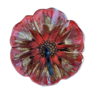 Servant/aperitif dish in the typical umbrella shape of the Vallauris brand.