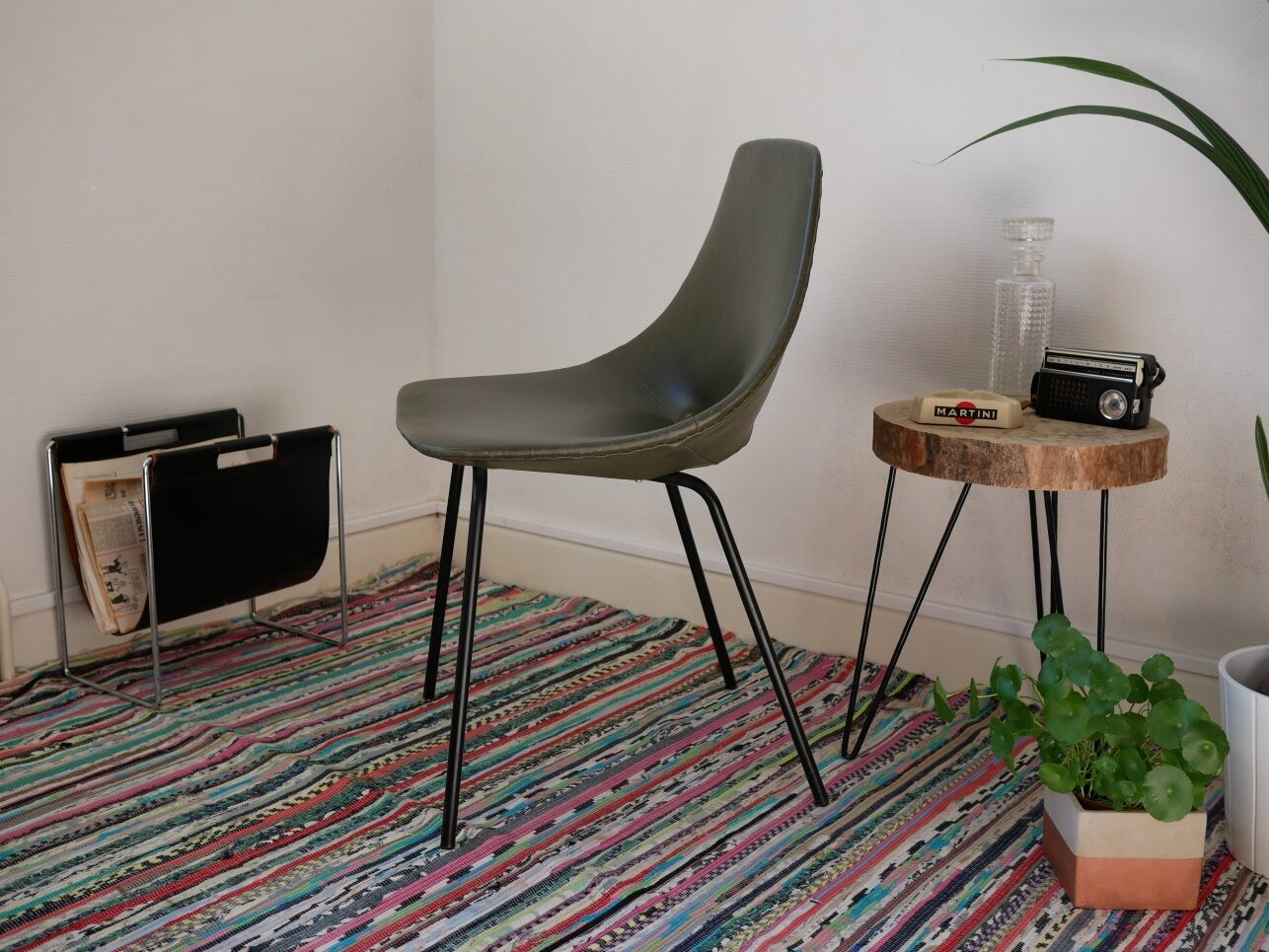 Chair tonneau Pierre Guariche for Steiner