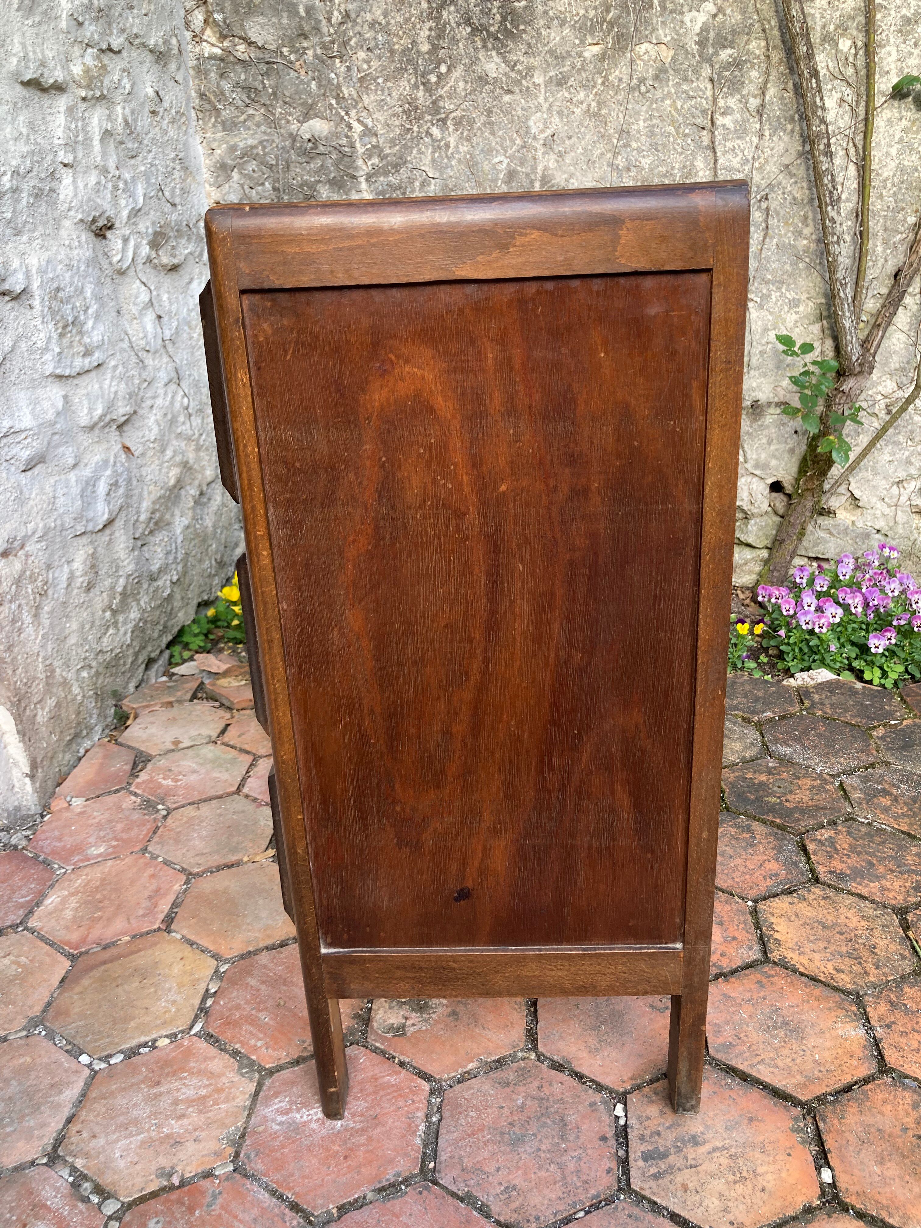 Commode vintage
