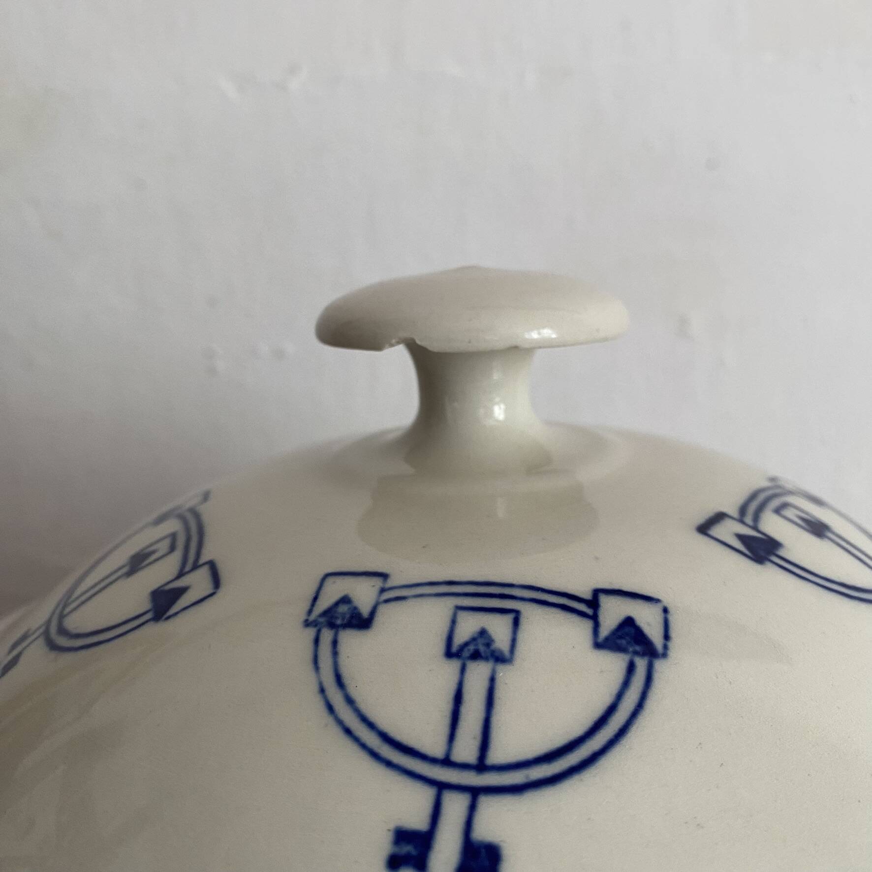 Antique soup tureens Saint Uze