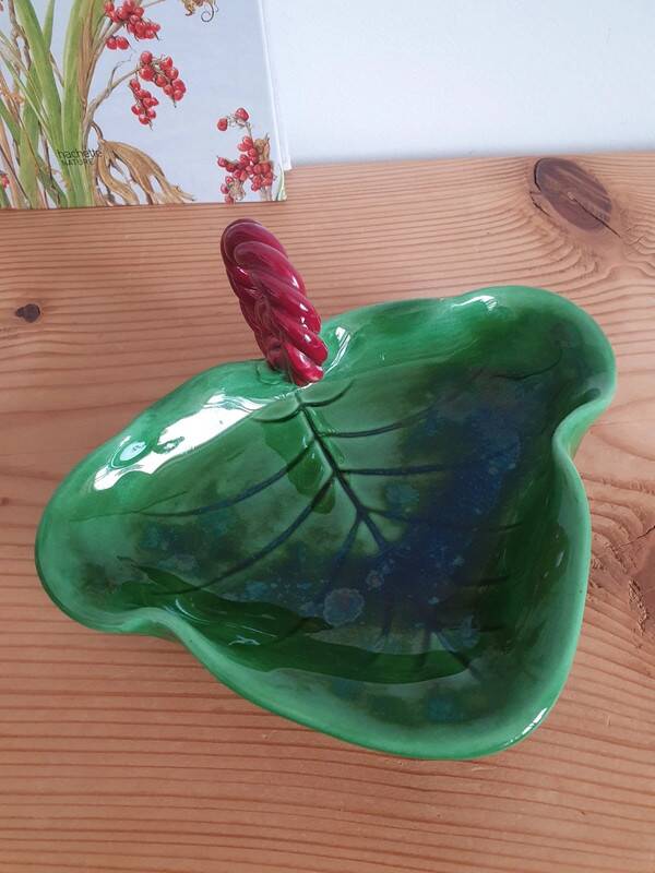 Vintage ceramic pocket emptier