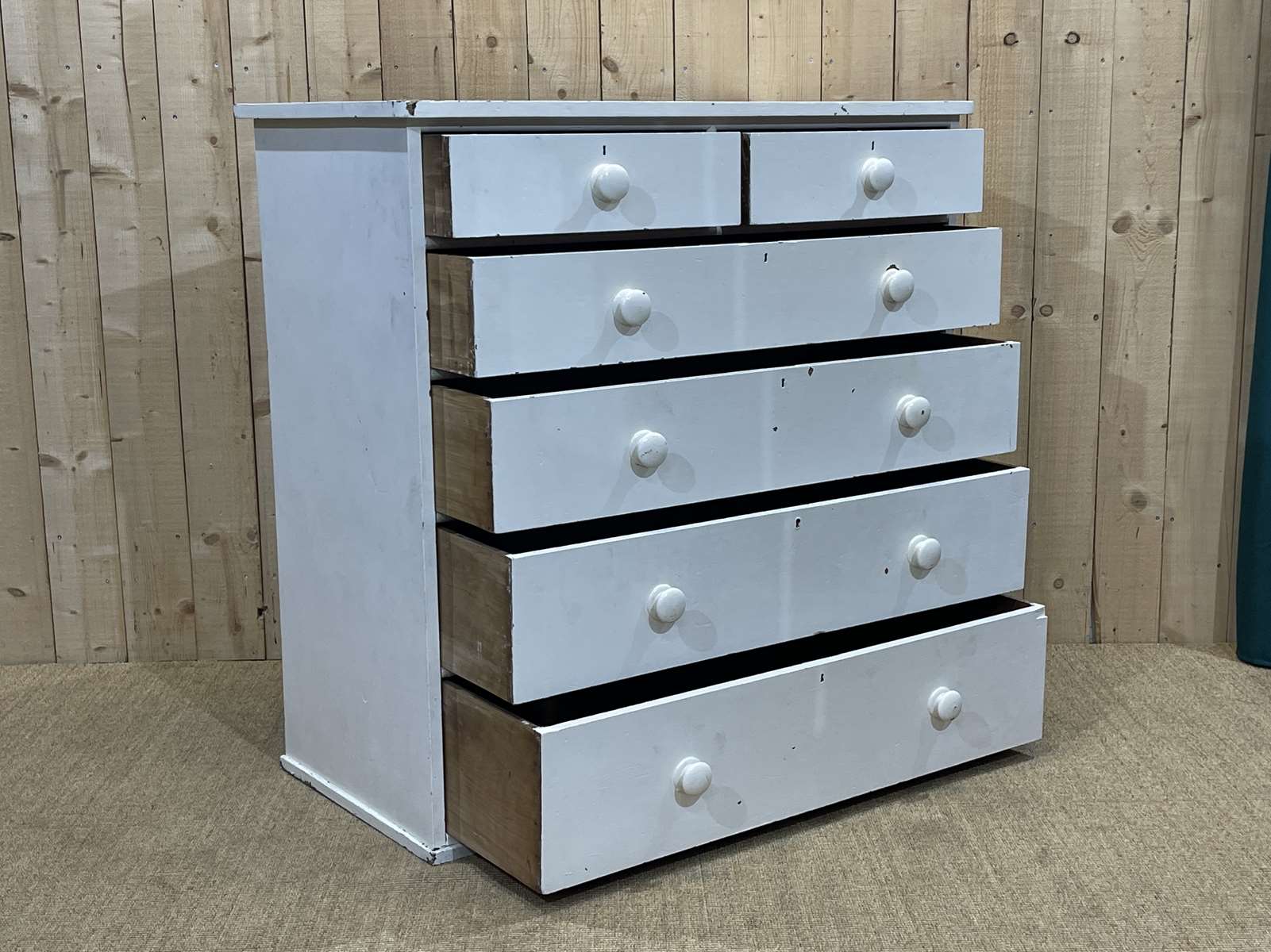 Victorian chest of drawers nineteenth in ash