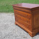Cherry wood chest of drawers with 4 drawers