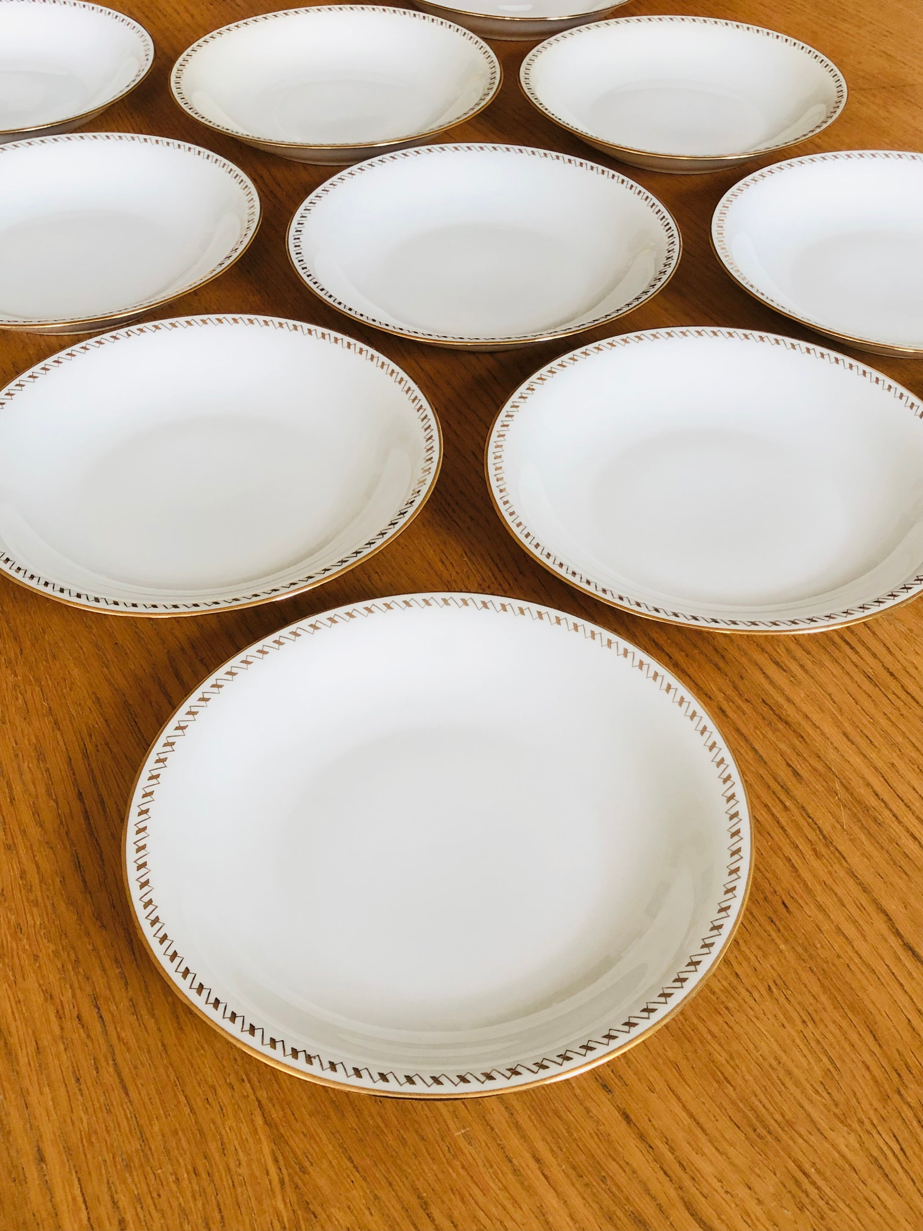 Hollow porcelain plate by Sologne Larchevêque