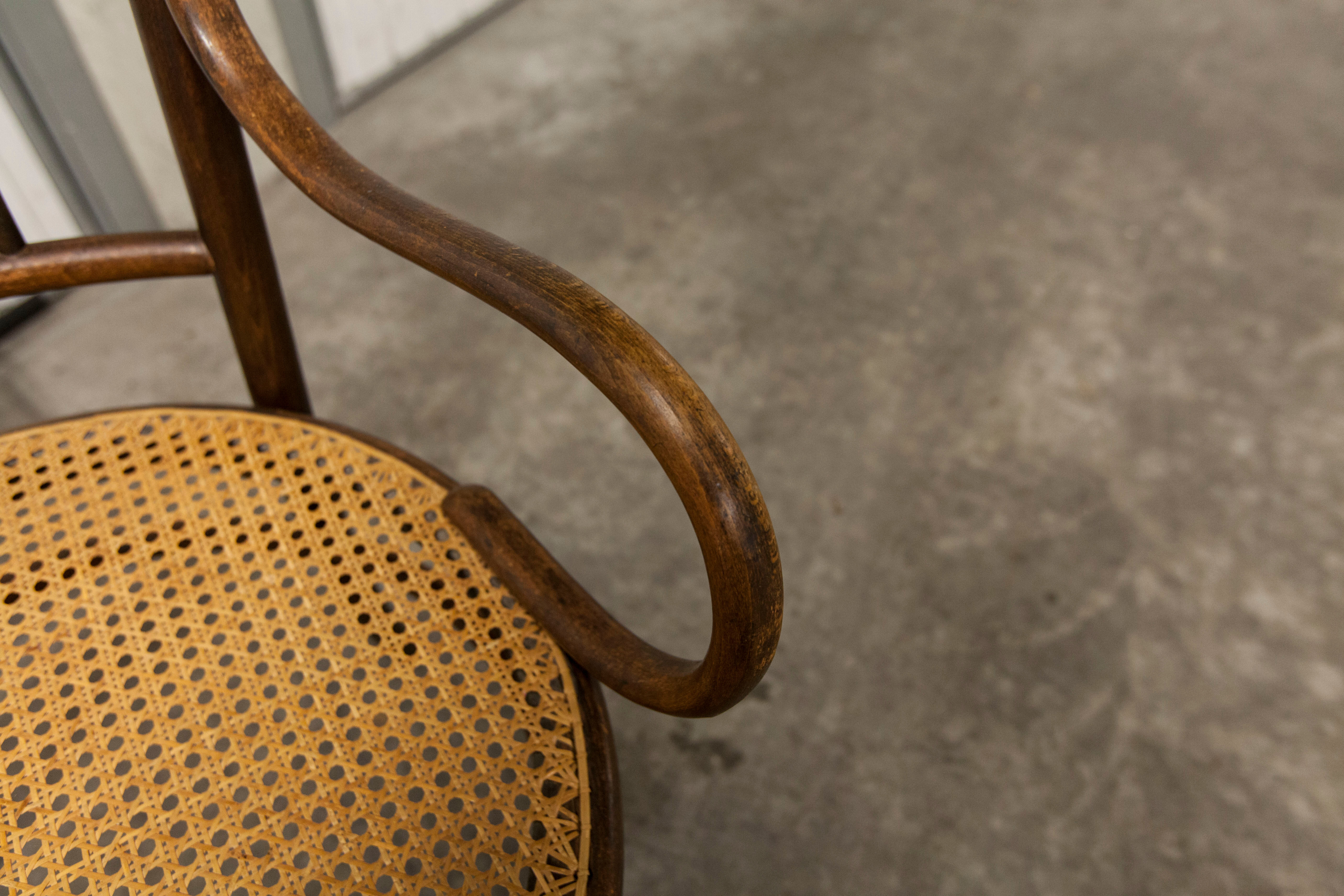 Fauteuil scandinave Fischel cannage 1900