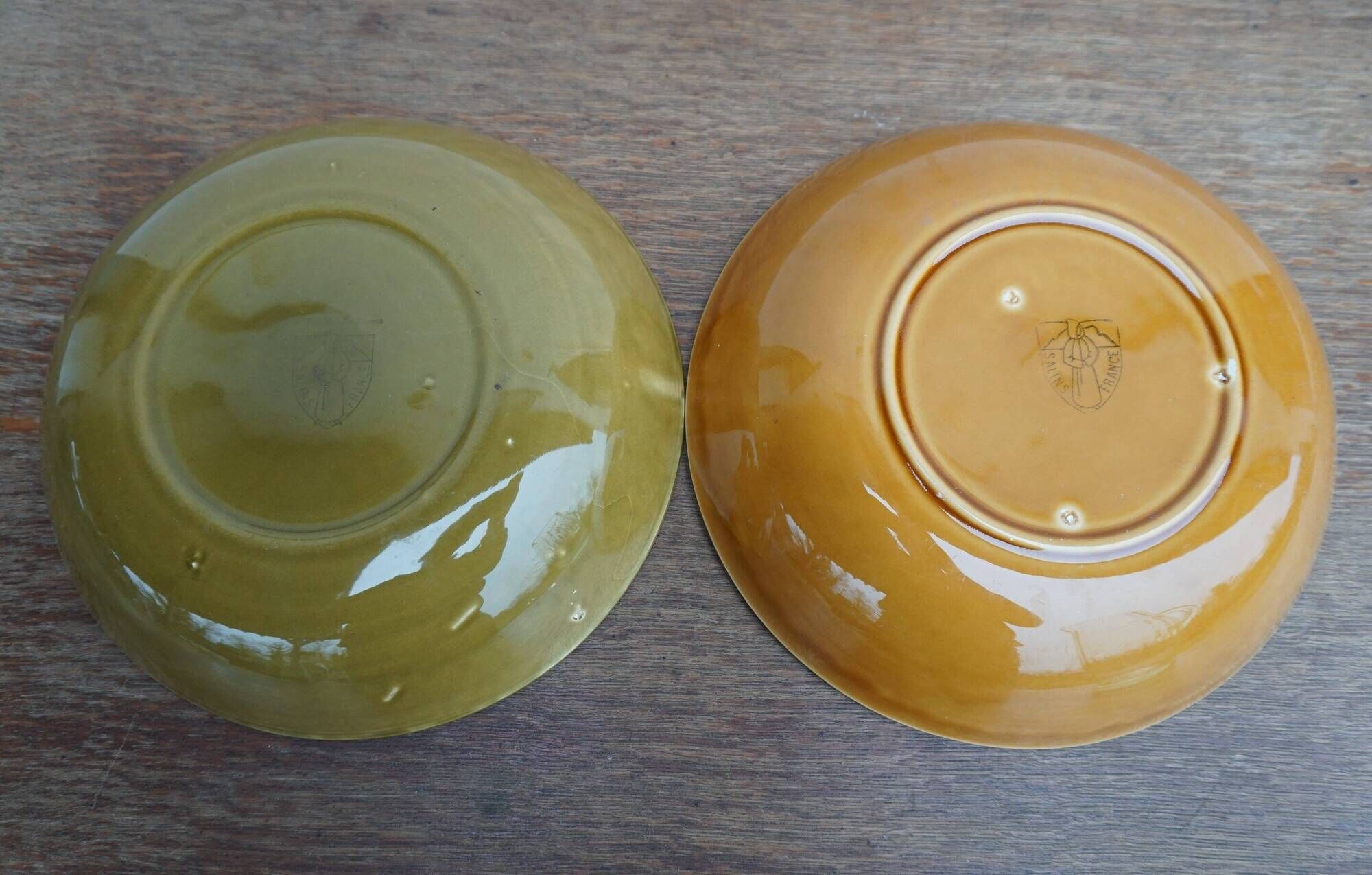 Pair of ceramic dishes from Salins, 1950s