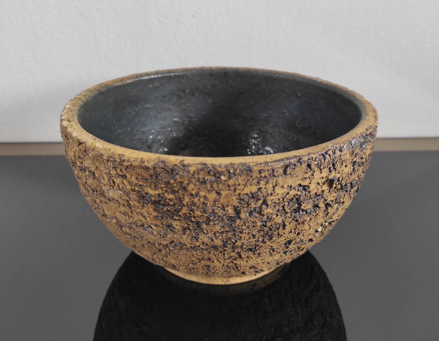 Bowl / Brutalist cache-pot - In the style of Pieter Groeneveldt