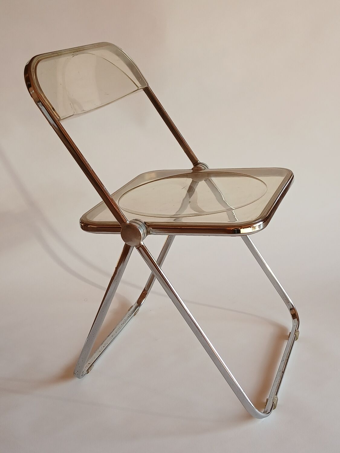 Plia chair by Giancarlo Piretti